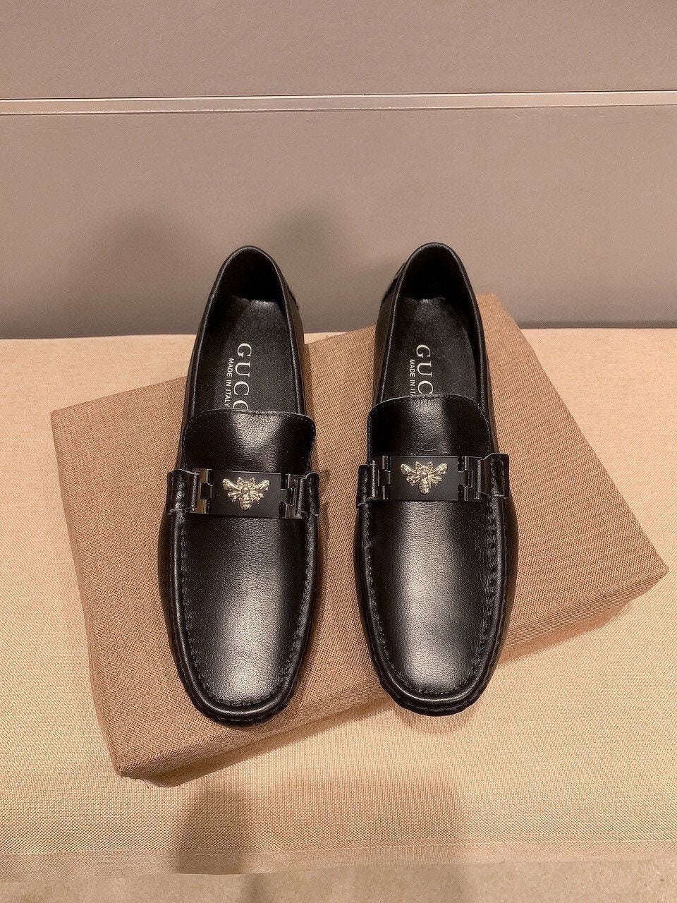 Gucci Black Hardware Loafers — front