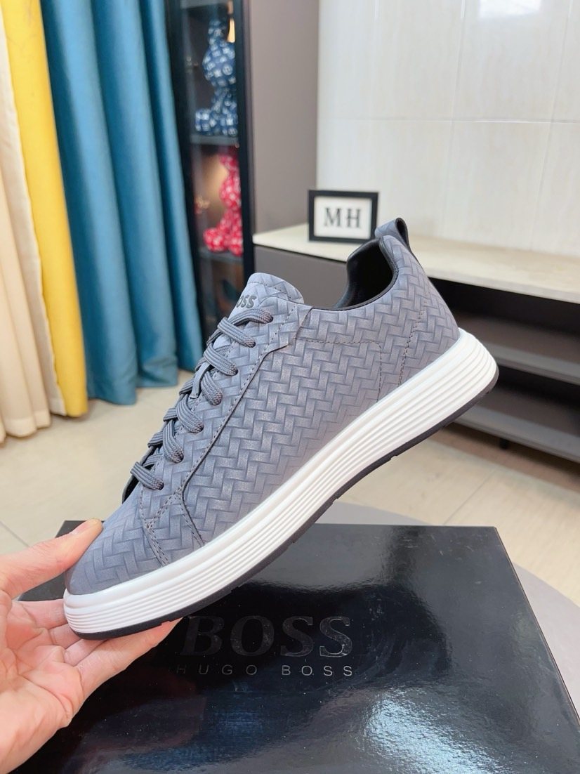 Hugo Boss Textured Low-Top Sneakers — side