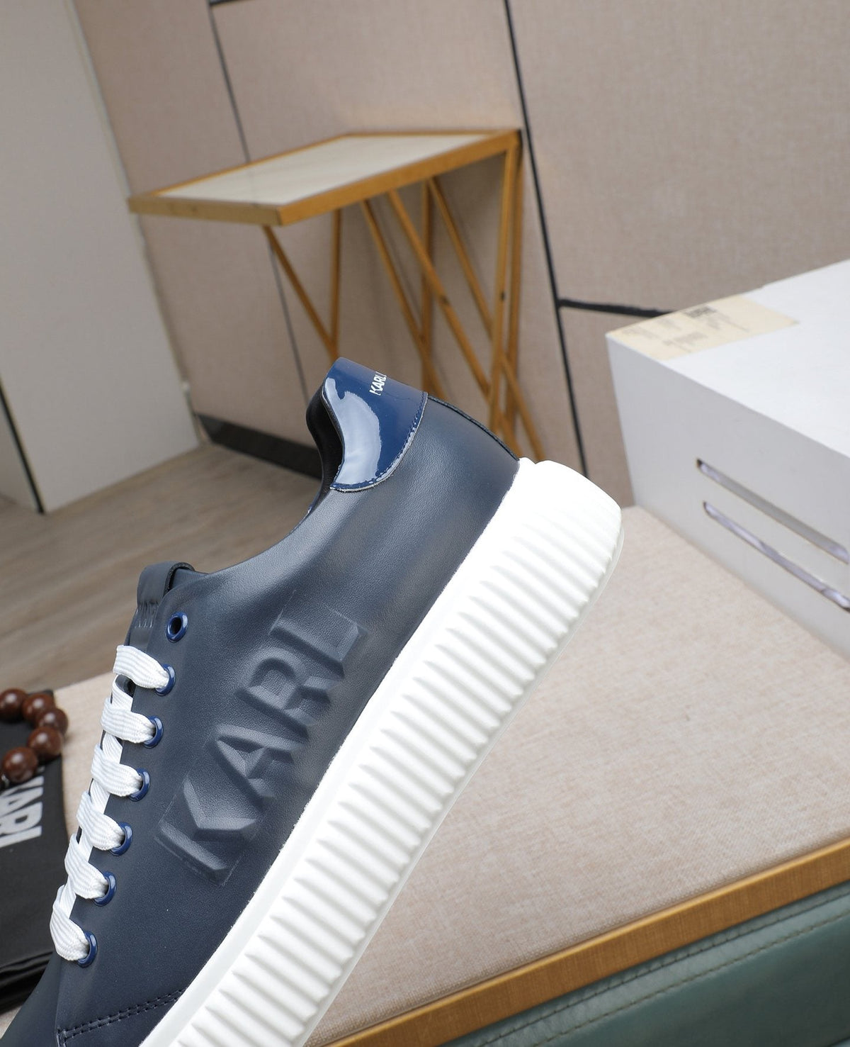 Karl Lagerfeld Embossed Logo Low-Top Sneakers — detail