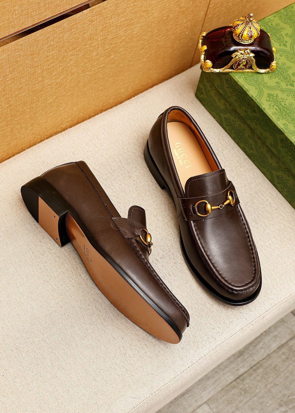 GUCCI Leather Horsebit Loafers — side